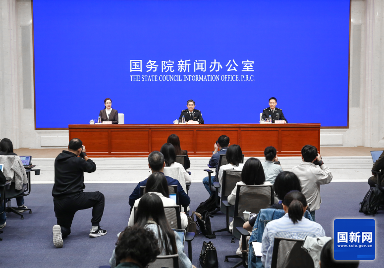 海关总署：部门国度对我国新三样产品加征关税，，，，，这不平正